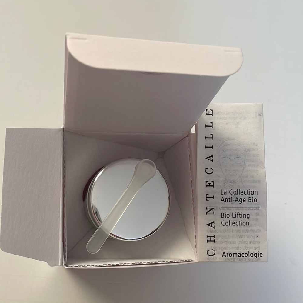 Empty box chantecaille stress repair concentrate